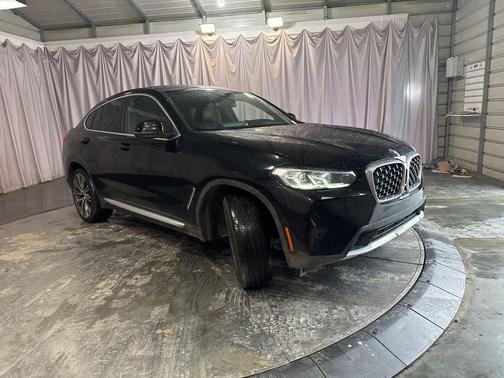2023 BMW X4 xDrive30i