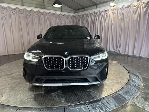 2023 BMW X4 xDrive30i