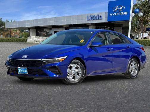 2025 Hyundai ELANTRA SE