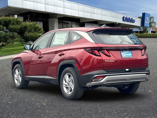 2026 Hyundai TUCSON SE