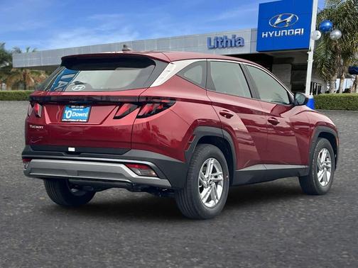 2026 Hyundai TUCSON SE