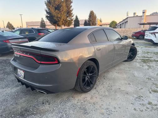 2018 Dodge Charger SXT