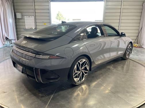 2023 Hyundai IONIQ 6 Limited