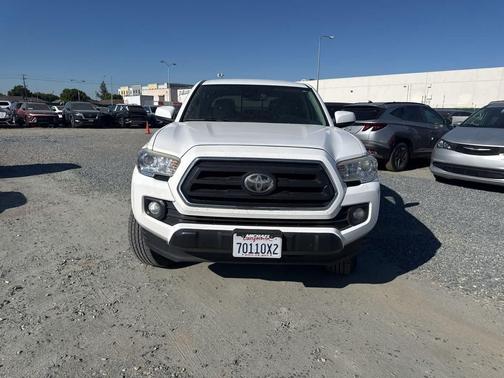 Super White 2020 Toyota Tacoma SR5