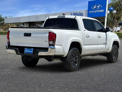 Super White 2020 Toyota Tacoma SR5