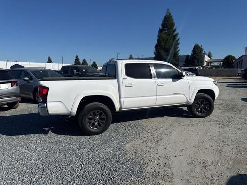 Super White 2020 Toyota Tacoma SR5