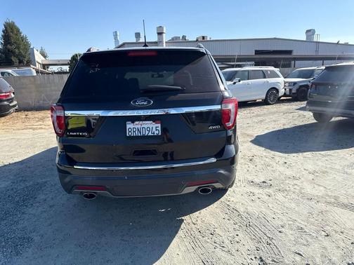 Agate Black Metallic 2019 Ford Explorer Limited