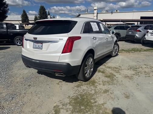 2017 Cadillac XT5 Premium Luxury