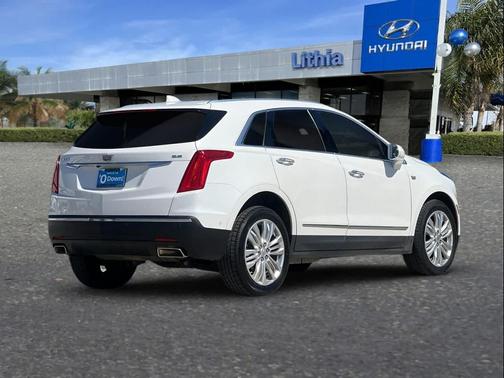 2017 Cadillac XT5 Premium Luxury