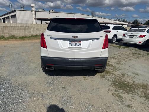 2017 Cadillac XT5 Premium Luxury