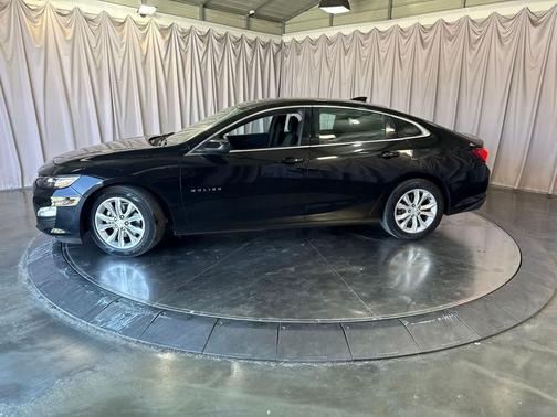 Mosaic Black Metallic 2021 Chevrolet Malibu LT