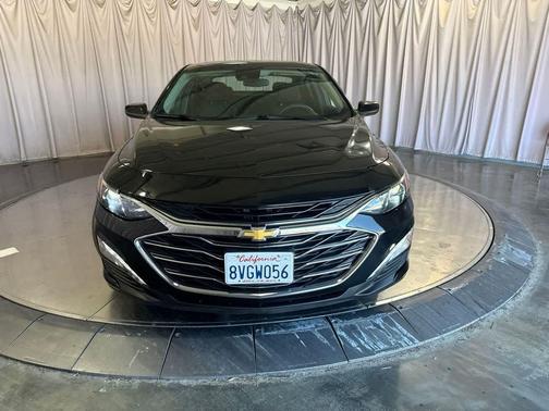 Mosaic Black Metallic 2021 Chevrolet Malibu LT