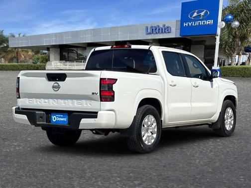 2023 Nissan Frontier SV