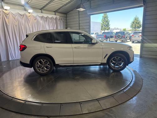 Alpine White 2022 BMW X3 sDrive30i