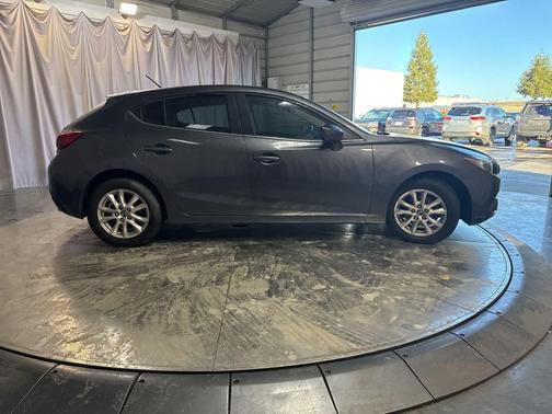 2016 Mazda Mazda3 i Touring