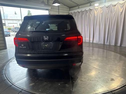 Crystal Black Pearl 2017 Honda Pilot EX-L
