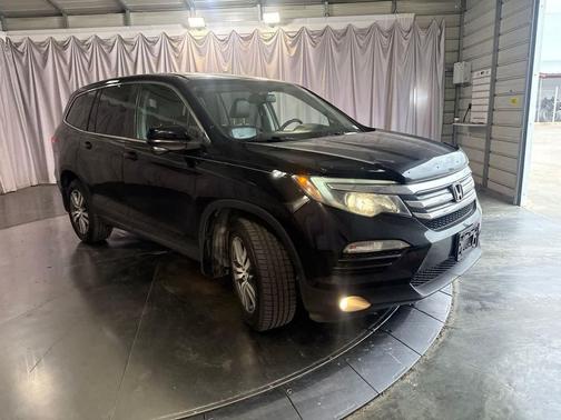 Crystal Black Pearl 2017 Honda Pilot EX-L