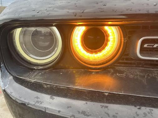 2015 Dodge Challenger SXT Plus