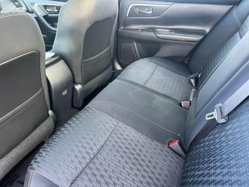 2017 Nissan Altima 2.5 SV