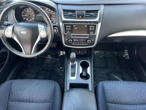 2017 Nissan Altima 2.5 SV