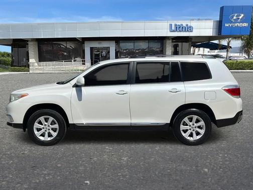 Blizzard Pearl 2012 Toyota Highlander SE