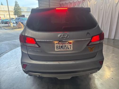 2017 Hyundai SANTA FE SE