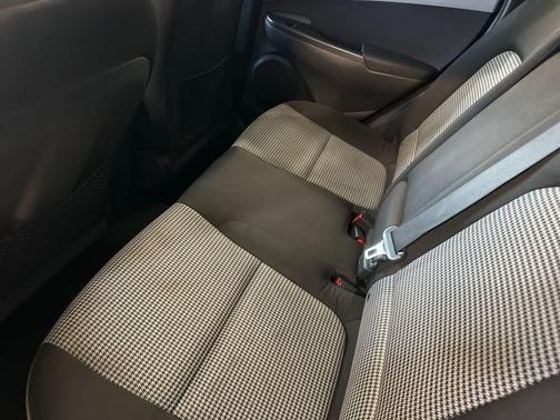 Sonic Silver 2021 Hyundai KONA SE