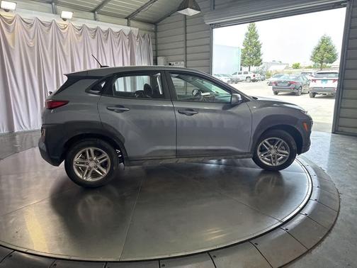 Sonic Silver 2021 Hyundai KONA SE