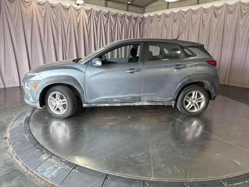 Sonic Silver 2021 Hyundai KONA SE