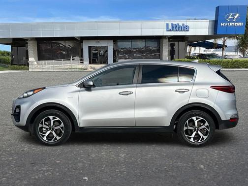 2022 Kia Sportage LX