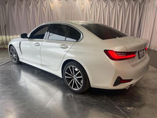 2022 BMW 330e Base