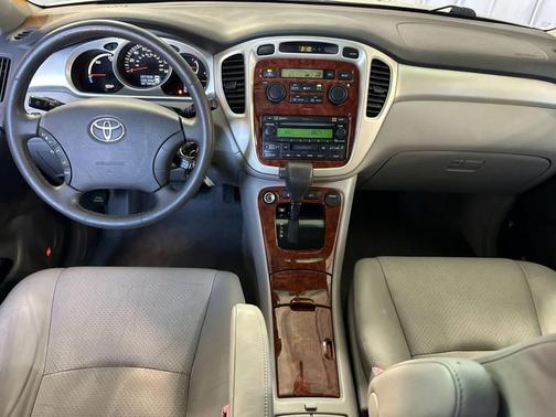Millennium Silver Metallic 2007 Toyota Highlander Hybrid Limited
