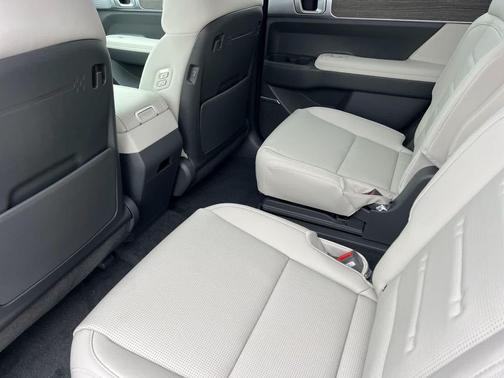 2025 Hyundai SANTA FE HEV Calligraphy