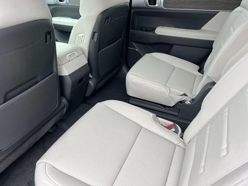 Earthy Brass Matte 2025 Hyundai SANTA FE HEV Calligraphy