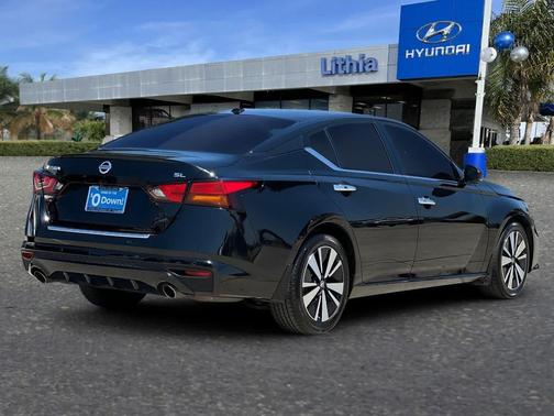 Super Black 2021 Nissan Altima 2.5 SL