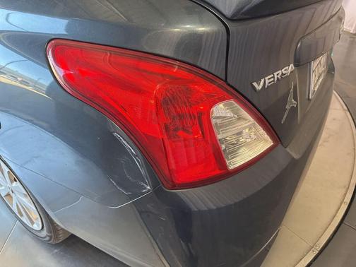 Graphite Blue 2015 Nissan Versa 1.6 S+