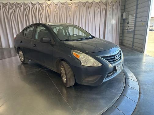 Graphite Blue 2015 Nissan Versa 1.6 S+