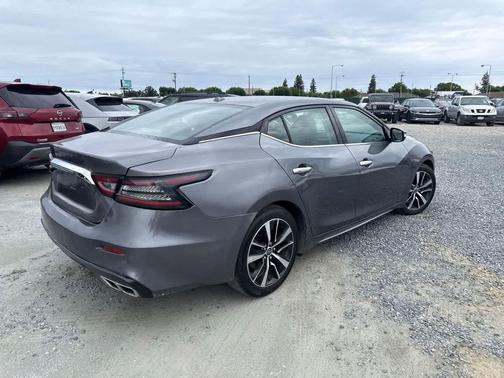 Gun Metallic 2023 Nissan Maxima SV