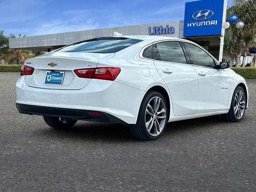 Summit White 2023 Chevrolet Malibu LT