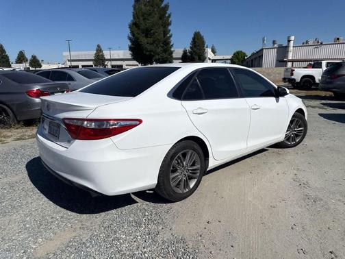 2015 Toyota Camry SE