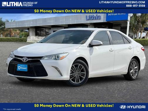 Super White 2015 Toyota Camry SE