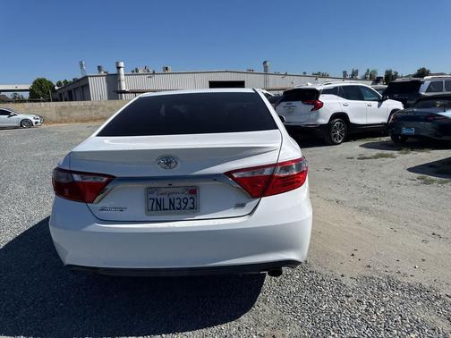 2015 Toyota Camry SE