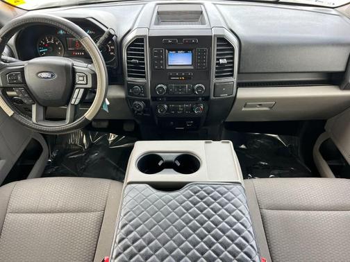 OXFORD WHITE 2018 Ford F-150 XLT