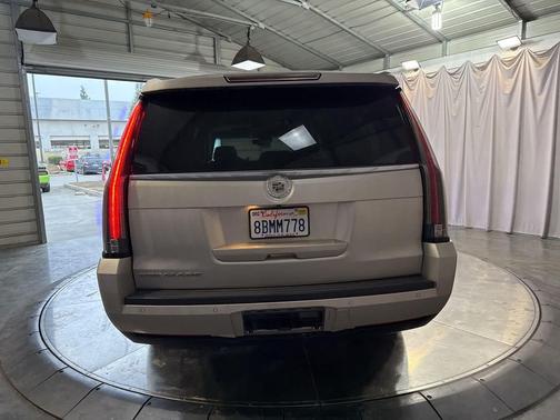 2015 Cadillac Escalade ESV Luxury