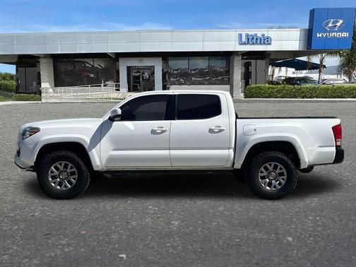 Super White 2016 Toyota Tacoma SR5