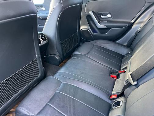 2020 Mercedes-Benz A-Class A 220