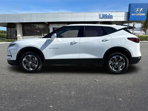 Summit White 2025 Chevrolet Blazer 2LT
