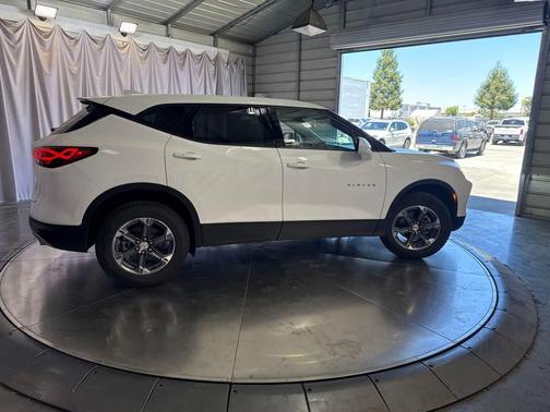 Summit White 2025 Chevrolet Blazer 2LT
