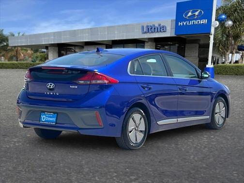 2021 Hyundai IONIQ Hybrid SE