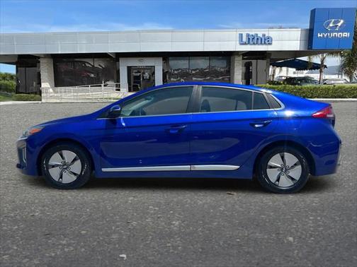 2021 Hyundai IONIQ Hybrid SE